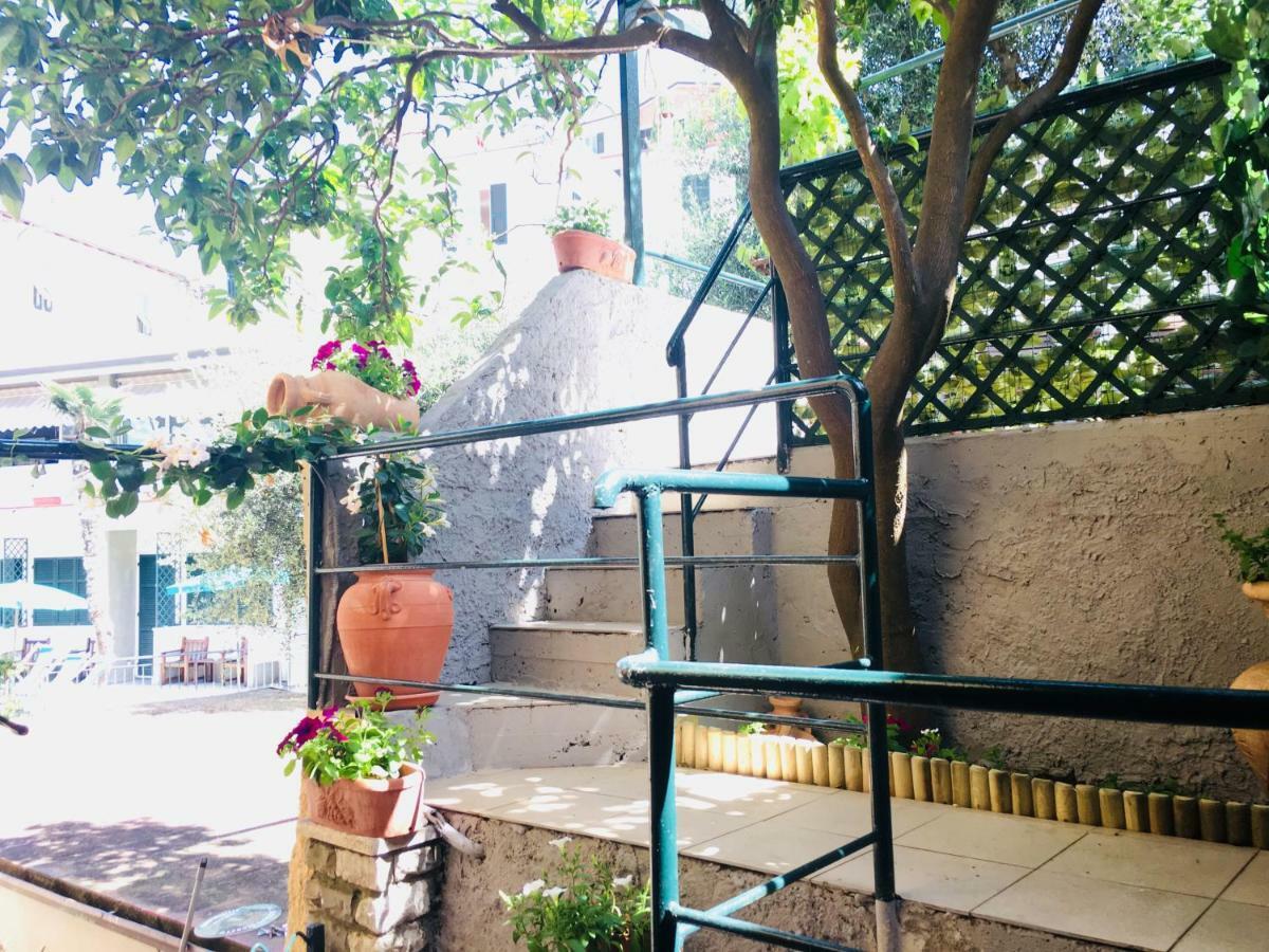מלון טלארו Il Giardino Segreto מראה חיצוני תמונה